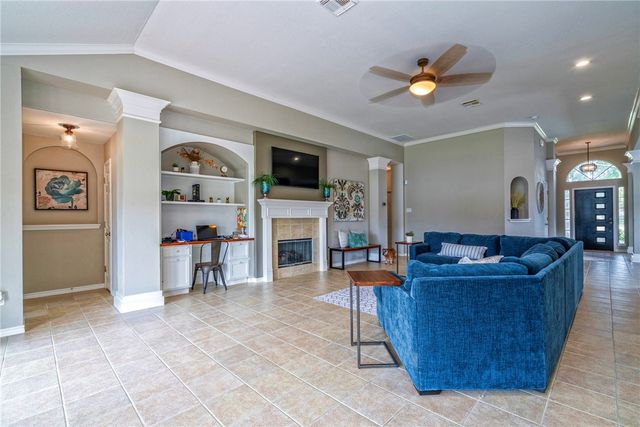 7410 Lake Micala Dr, Corpus Christi, TX 78413