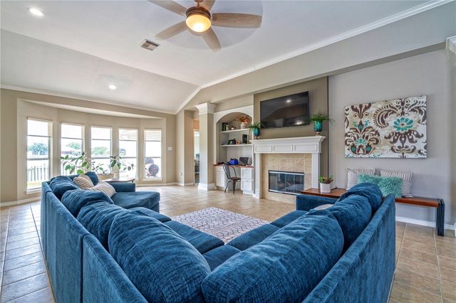 7410 Lake Micala Dr, Corpus Christi, TX 78413