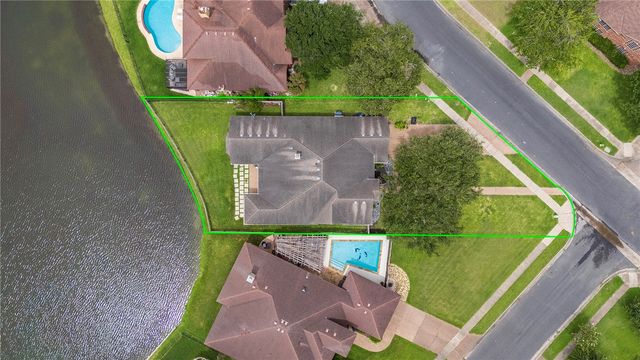 7410 Lake Micala Dr, Corpus Christi, TX 78413