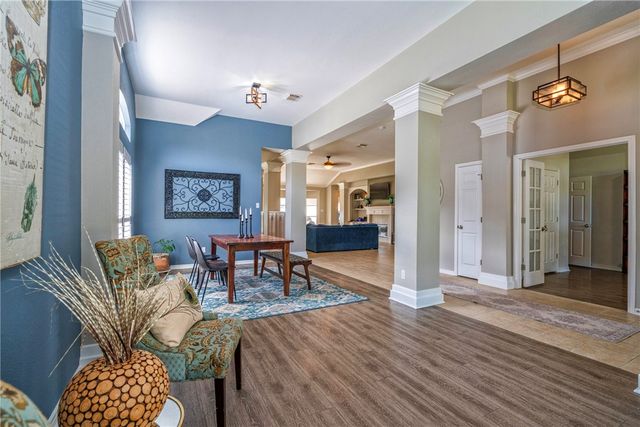 7410 Lake Micala Dr, Corpus Christi, TX 78413