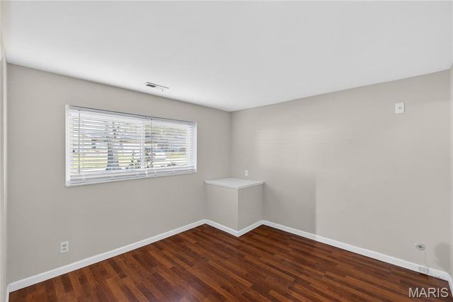1667 Bronco Lane, St Louis, MO 63146