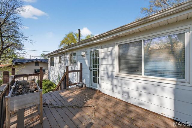 1667 Bronco Lane, St Louis, MO 63146