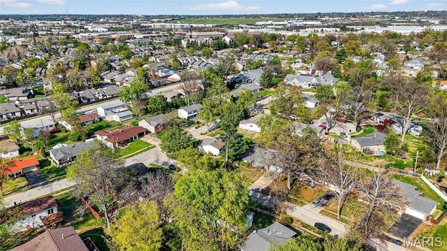 1667 Bronco Lane, St Louis, MO 63146