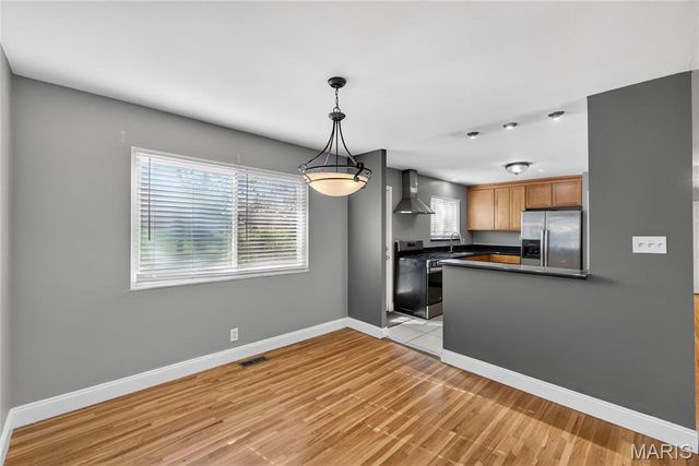 1667 Bronco Lane, St Louis, MO 63146