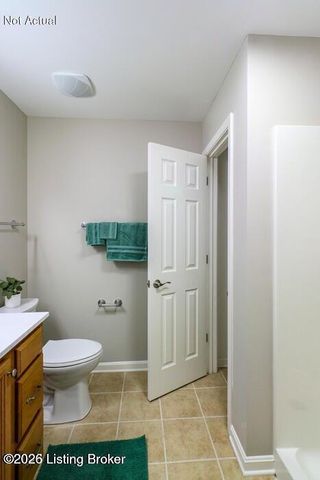 9003 Falcon Crest Ct 104, Louisville, KY 40219