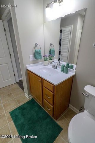 9003 Falcon Crest Ct 104, Louisville, KY 40219