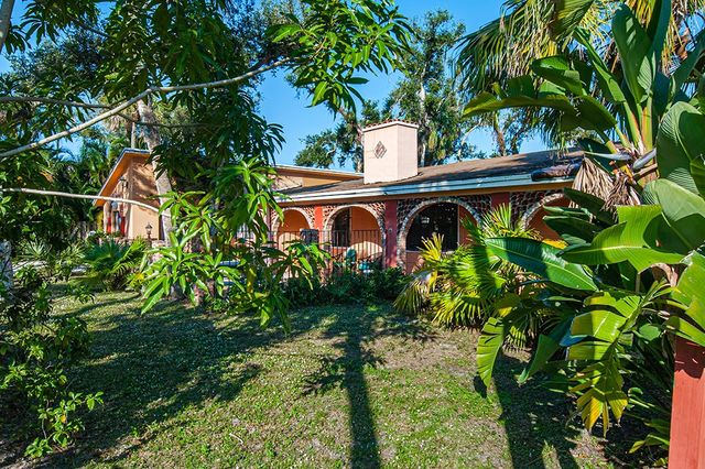 575 Acacia Road, Vero Beach, FL 32963