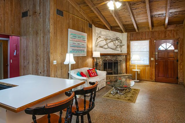 575 Acacia Road, Vero Beach, FL 32963