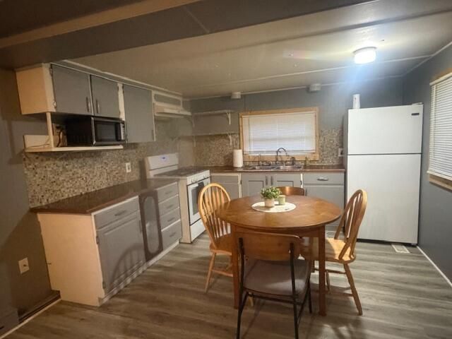 8751 Old Elm Lane, Newaygo, MI 49337