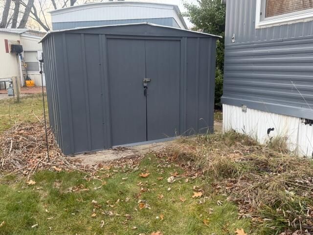 8751 Old Elm Lane, Newaygo, MI 49337