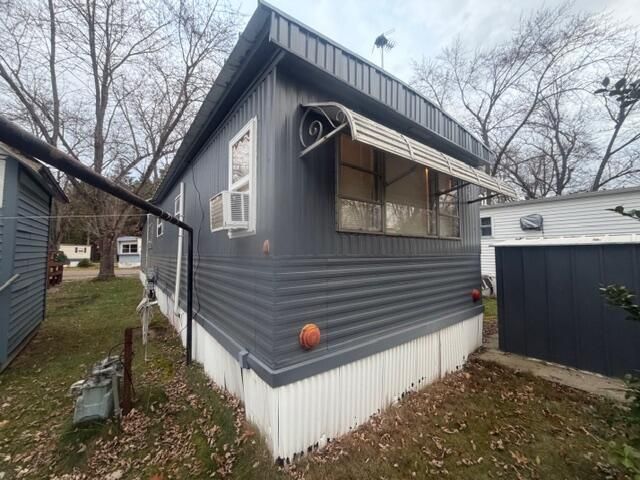 8751 Old Elm Lane, Newaygo, MI 49337