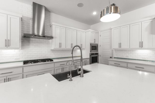 604 Germander RD, Leander, TX 78641
