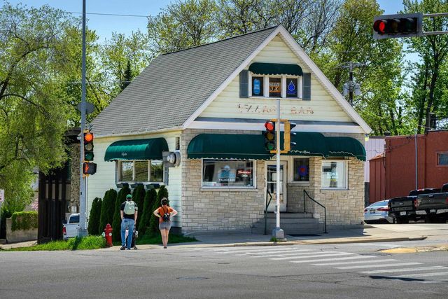 653 Sheldon Street, Madison, WI 53711