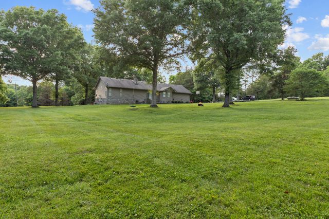 1267 Walnut Hill Rd, Lebanon, TN 37090