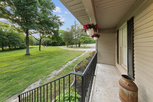 1267 Walnut Hill Rd, Lebanon, TN 37090