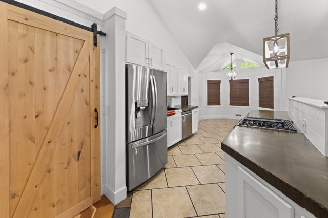 1267 Walnut Hill Rd, Lebanon, TN 37090