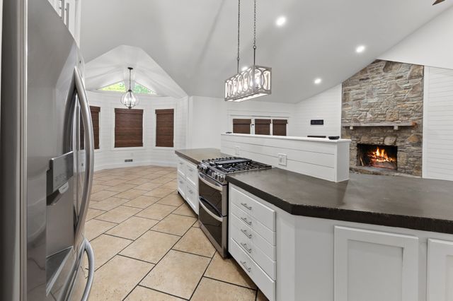 1267 Walnut Hill Rd, Lebanon, TN 37090