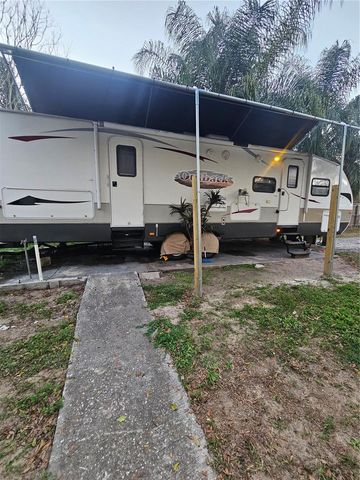 24950 SE 167TH PLACE, Umatilla, FL 32784