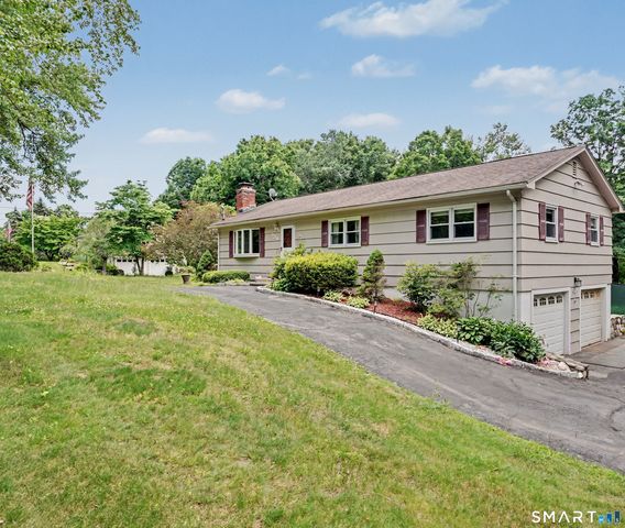 934 Jeremy Swamp Road, Southbury, CT 06488