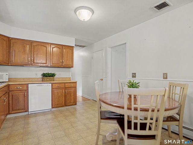 934 Jeremy Swamp Road, Southbury, CT 06488