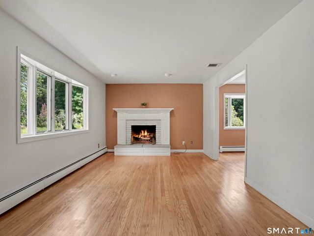 934 Jeremy Swamp Road, Southbury, CT 06488