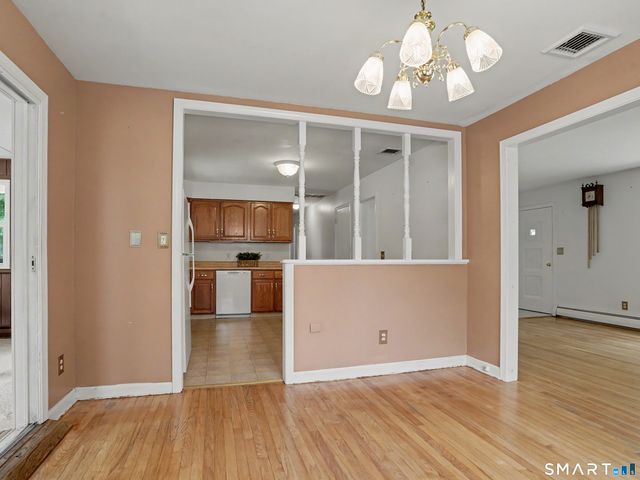 934 Jeremy Swamp Road, Southbury, CT 06488