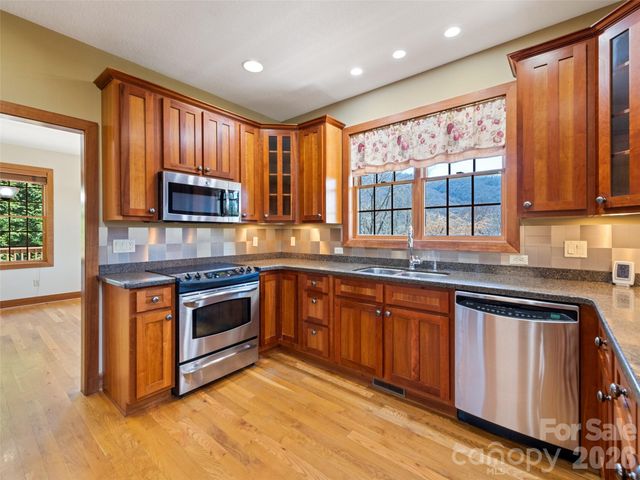 184 Silent Forest Drive, Canton, NC 28716