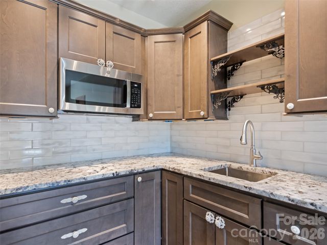 184 Silent Forest Drive, Canton, NC 28716