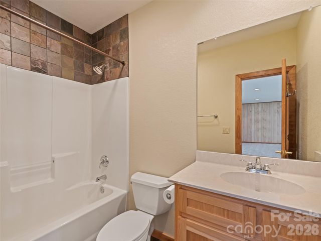 184 Silent Forest Drive, Canton, NC 28716