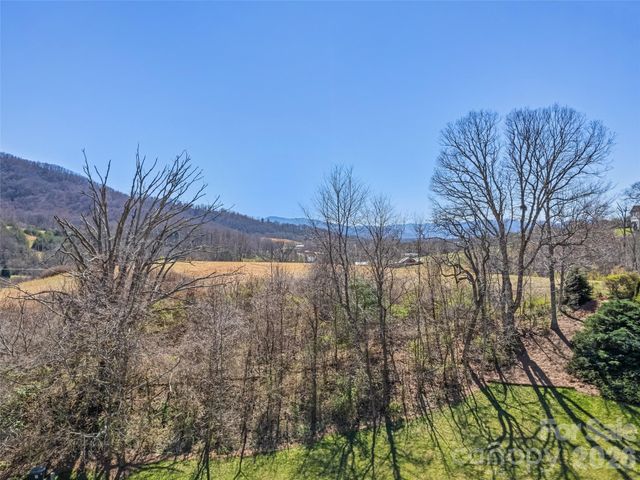 184 Silent Forest Drive, Canton, NC 28716