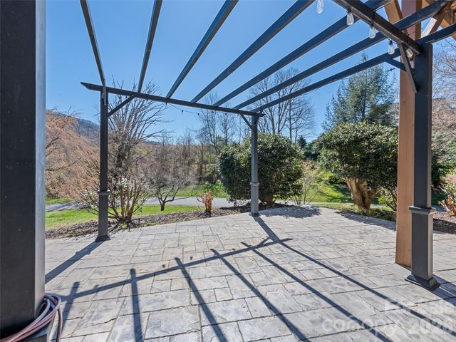 184 Silent Forest Drive, Canton, NC 28716