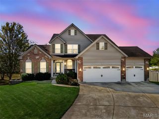 26 Wyndham Lake Court, Dardenne Prairie, MO 63368
