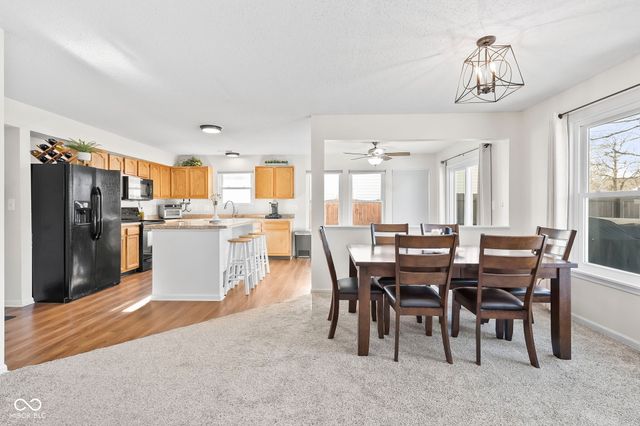 632 Hollowood Lane, Avon, IN 46123