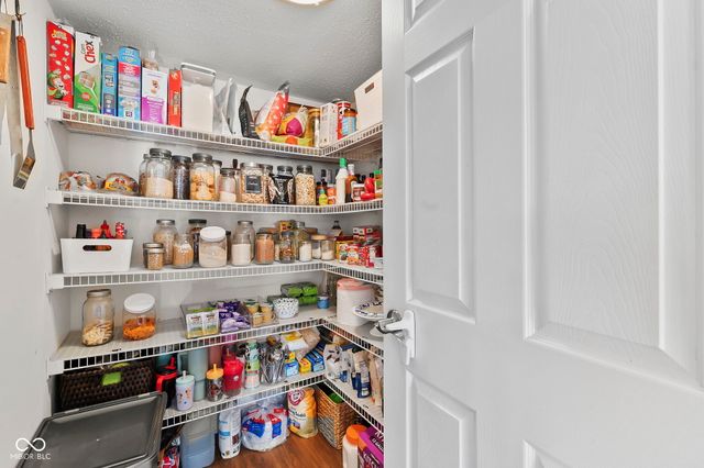 632 Hollowood Lane, Avon, IN 46123