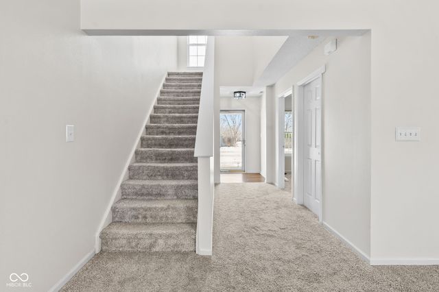 632 Hollowood Lane, Avon, IN 46123