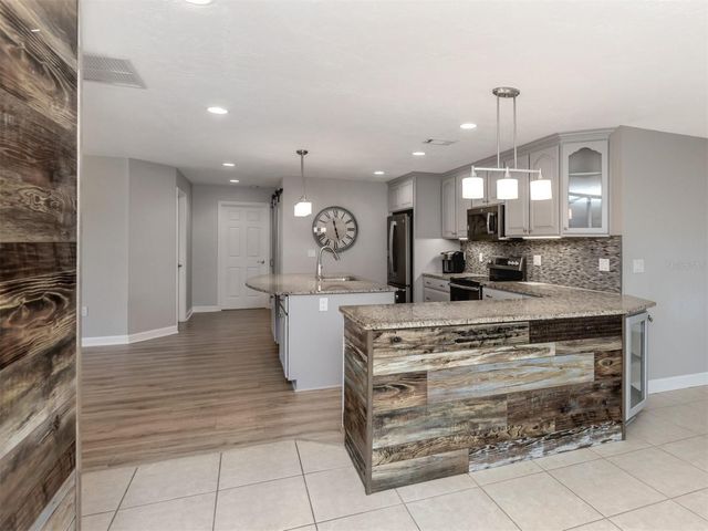 1243 PINE NEEDLE ROAD, Venice, FL 34285