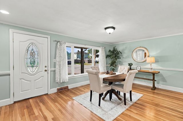 32 Alvin Street, Methuen, MA 01844