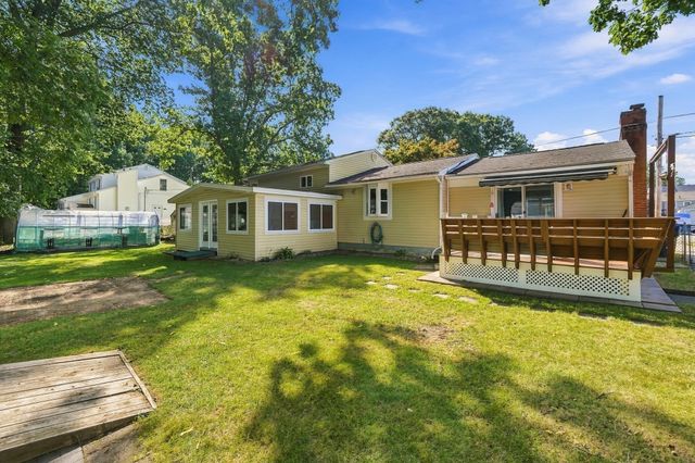 32 Alvin Street, Methuen, MA 01844