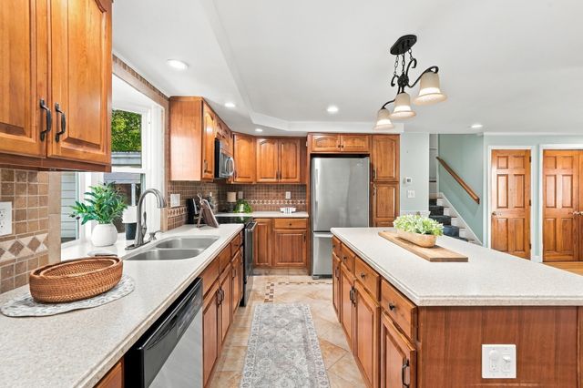 32 Alvin Street, Methuen, MA 01844