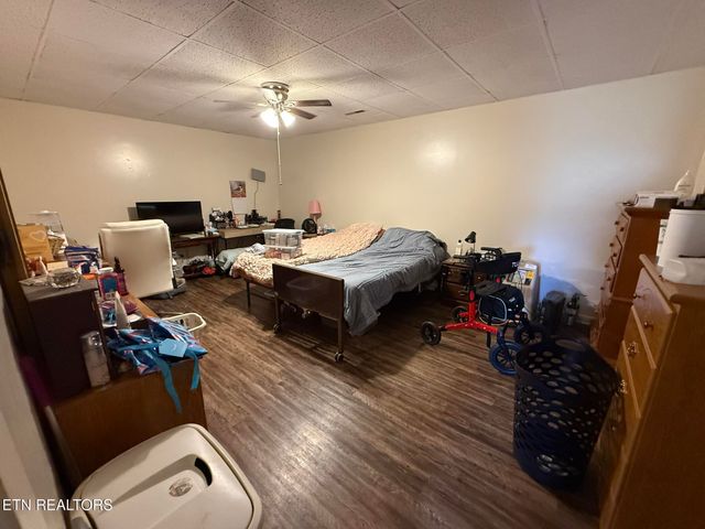 1922 Topside Rd, Louisville, TN 37777