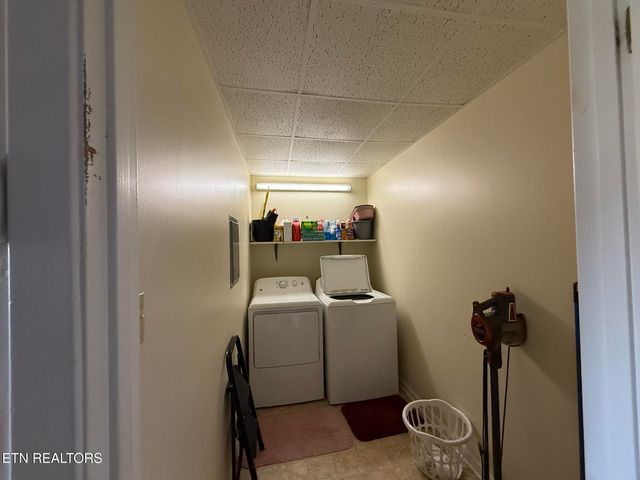 1922 Topside Rd, Louisville, TN 37777