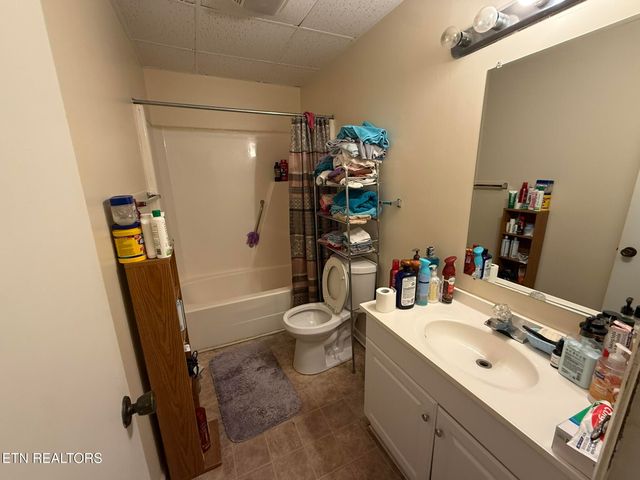 1922 Topside Rd, Louisville, TN 37777