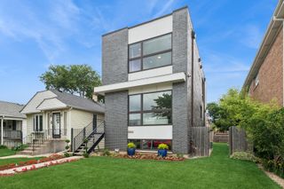 2731 N 75th Avenue, Elmwood Park, IL 60707
