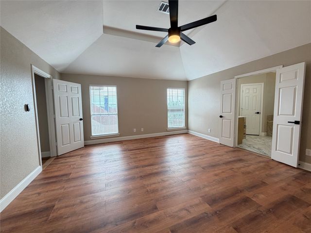 2112 Stonegate Drive, Carrollton, TX 75010