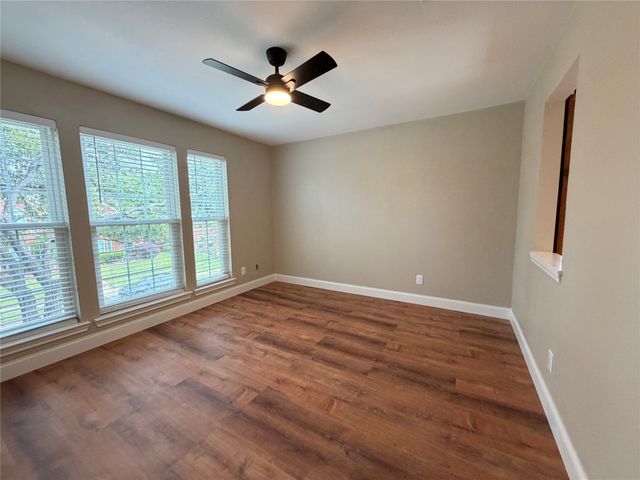 2112 Stonegate Drive, Carrollton, TX 75010