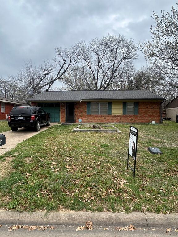 1313 ANN ARBOR Drive, Corsicana, TX 75110