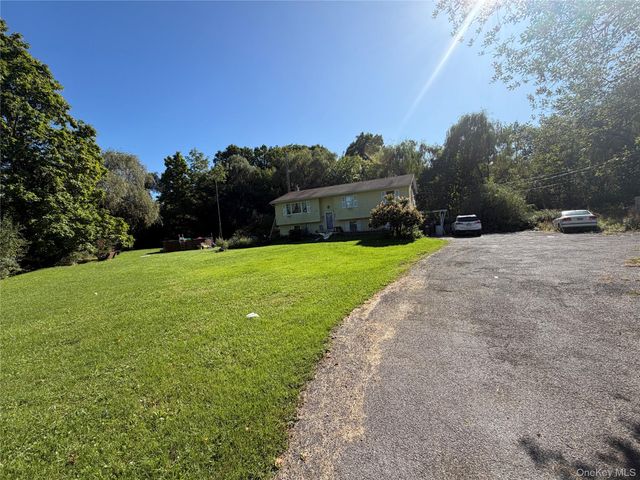 81 Old Unionville Road, Wallkill, NY 12589