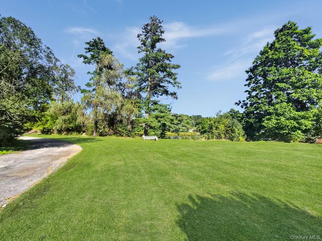 81 Old Unionville Road, Wallkill, NY 12589