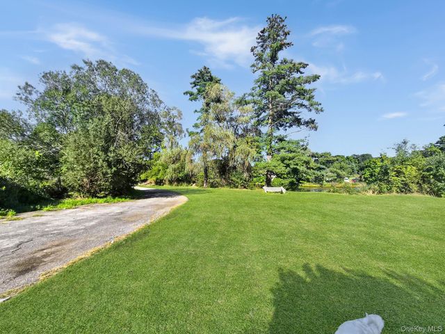 81 Old Unionville Road, Wallkill, NY 12589