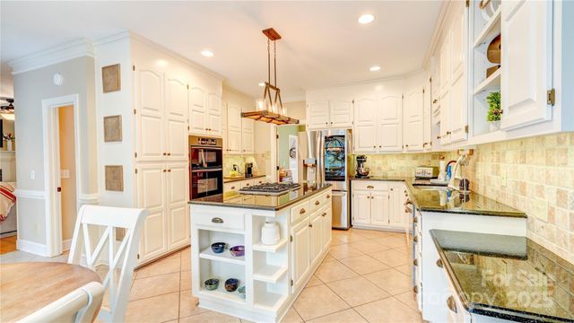 1255 Giverny Court NW, Concord, NC 28027